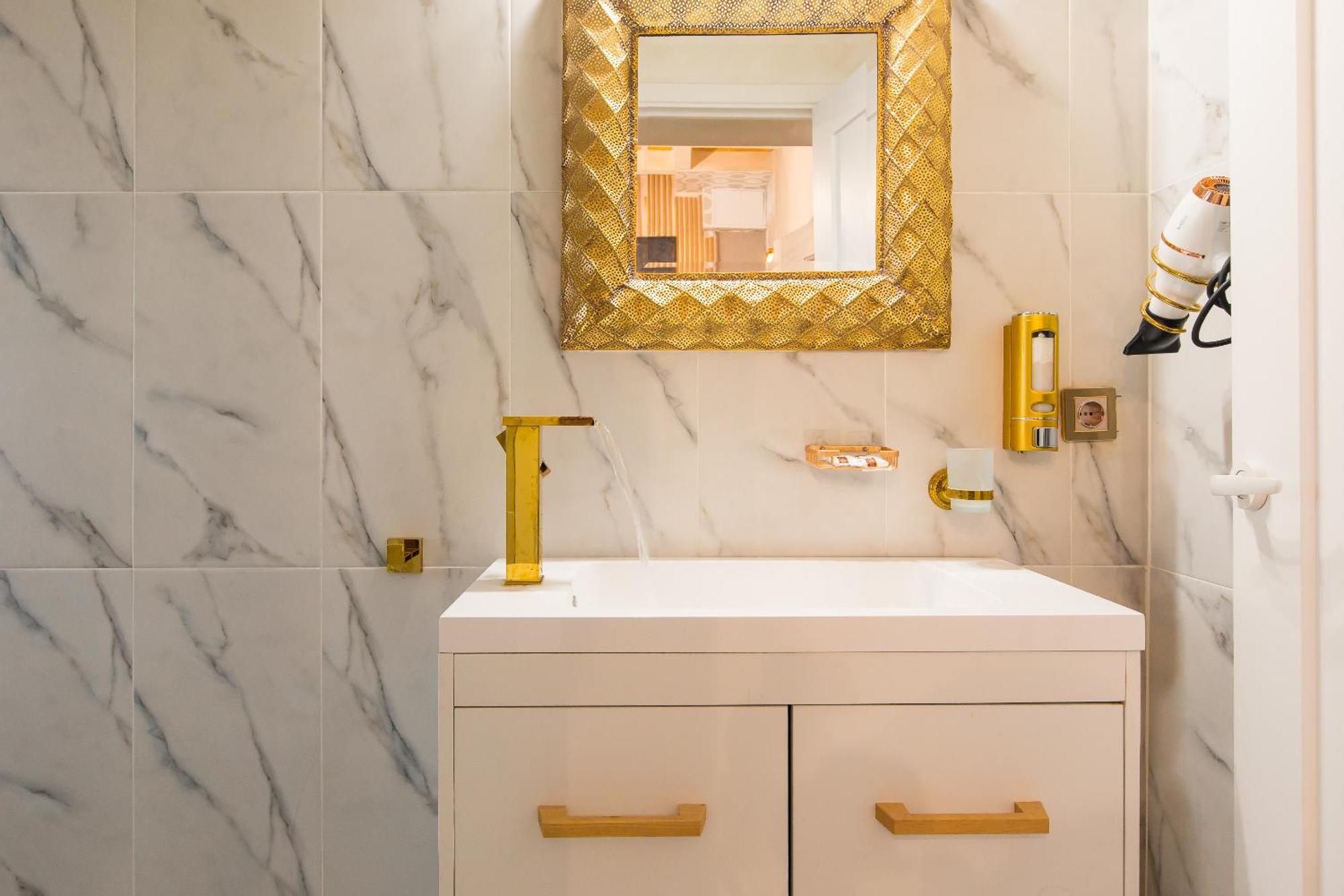 Royalty Apt With City Views On Calea Victoriei Βουκουρέστι Εξωτερικό φωτογραφία
